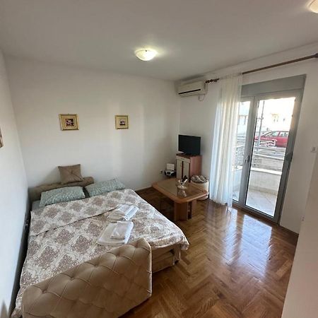 Apartment Stex 4 Podgorica Esterno foto